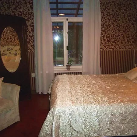 Mansion House Makkyla - Entire Building Holiday home